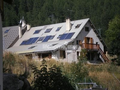 Châlet - 520 m² - 16 pièces