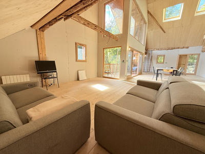 Châlet - 187 m² - 6 pièces