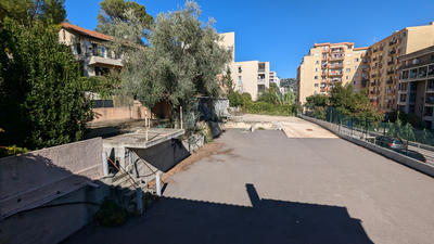 Propriété - 250 m²