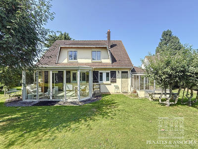 Maison - 140 m² - 5 pièces