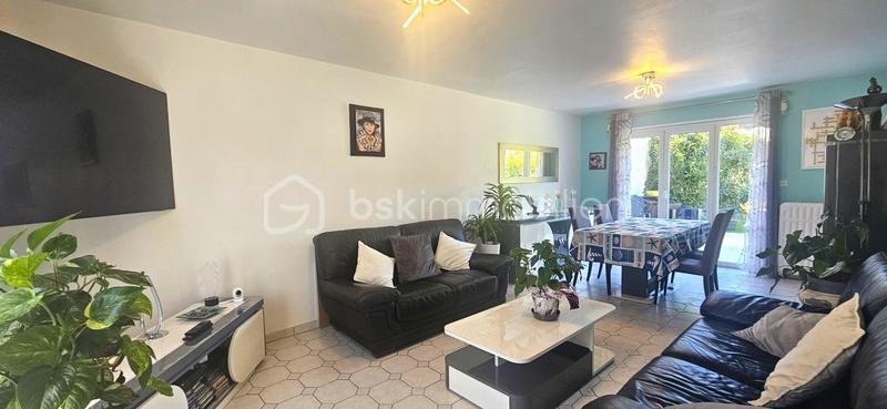 Maison - 102 m² - 6 pièces