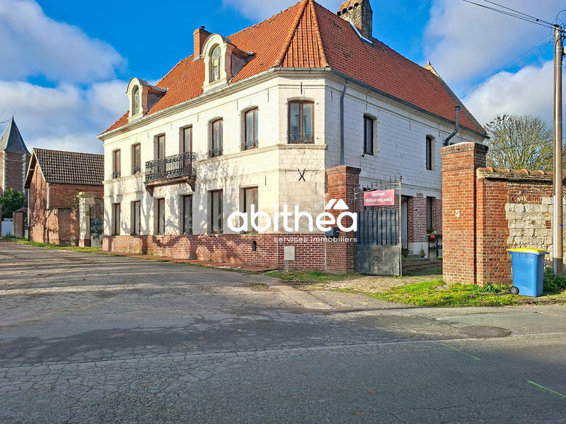 Maison - 237 m² - 10 pièces