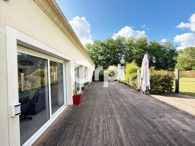 Maison - 336 m² - 7 pièces