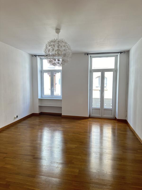 Appartement - 77 m² - 3 pièces