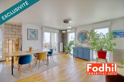 Appartement - 94 m² - 5 pièces