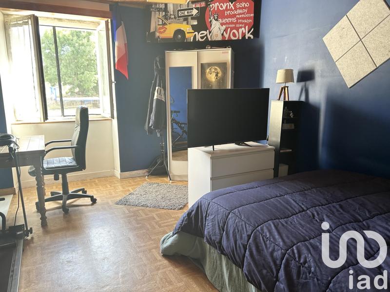 Maison - 186 m² - 8 pièces