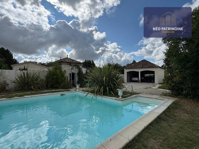 Maison ancienne - 300 m² - 12 pièces