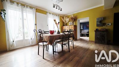 Appartement - 100 m² - 5 pièces