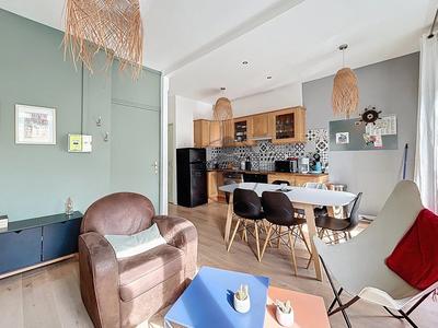 Appartement - 65 m² - 5 pièces