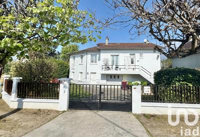 Maison - 119 m² - 6 pièces