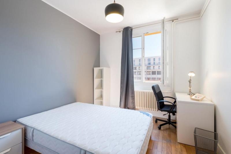 Chambre - 10 m² - 1 pièce