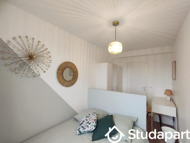 Chambre - 9 m² - 1 pièce