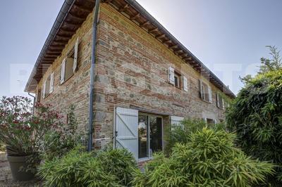 Propriété - 333 m² - 10 pièces