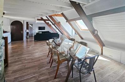 Duplex - 93 m² - 4 pièces