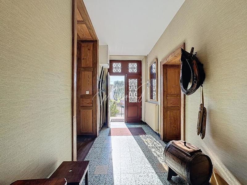 Maison - 282 m² - 8 pièces