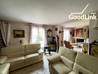 Maison - 255 m² - 7 pièces