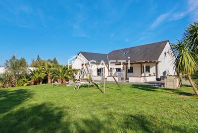 Maison - 188 m² - 8 pièces