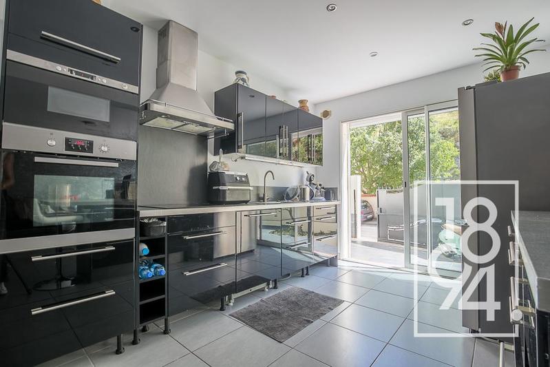 Villa - 107 m² - 5 pièces