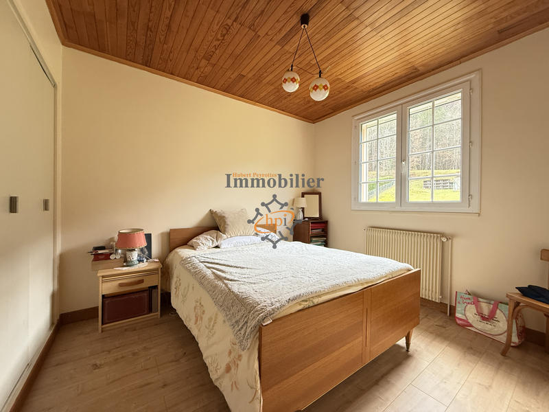 Maison - 102 m² - 5 pièces