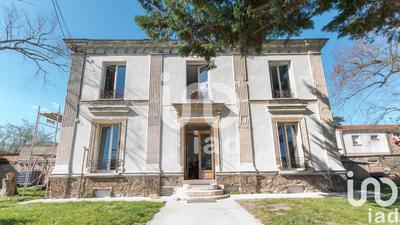 Maison - 150 m² - 8 pièces