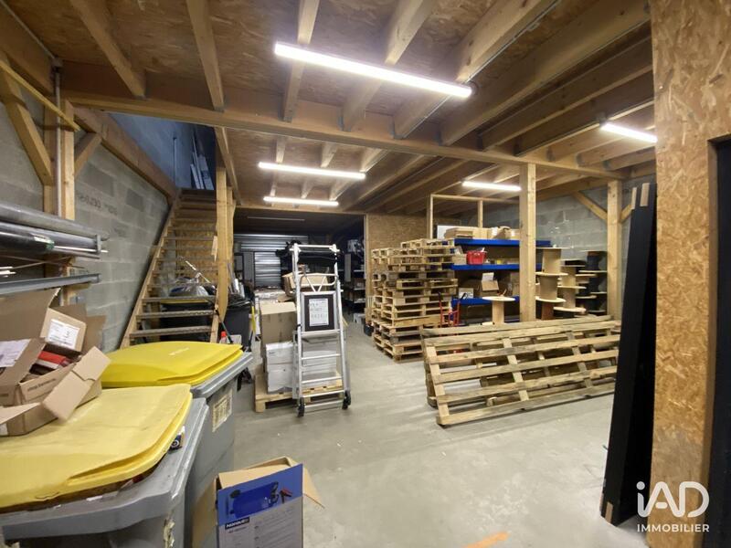 Local commercial - 282 m²