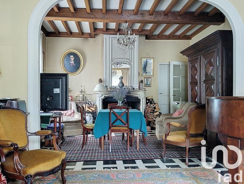 Maison - 241 m² - 10 pièces