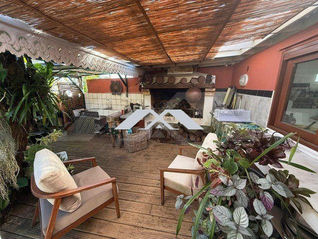 Maison contemporaine - 200 m² - 5 pièces