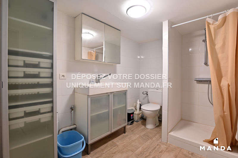 Chambre - 11 m² - 5 pièces