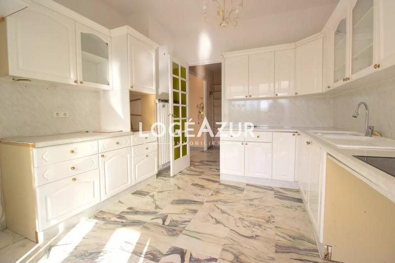 Appartement - 115 m² - 4 pièces