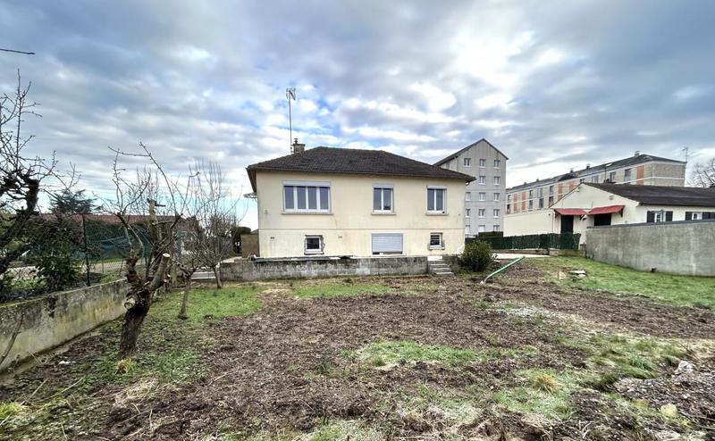 Maison - 138 m² - 6 pièces