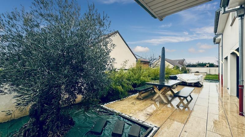 Maison - 180 m² - 5 pièces