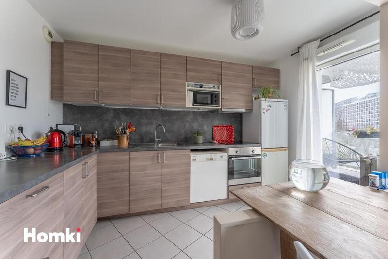 Appartement - 80 m² - 4 pièces