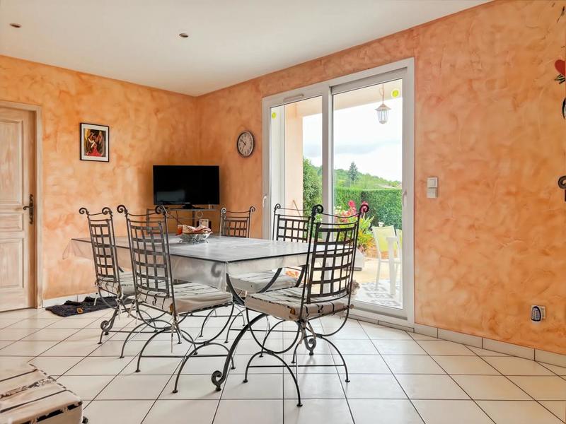 Maison - 140 m² - 6 pièces