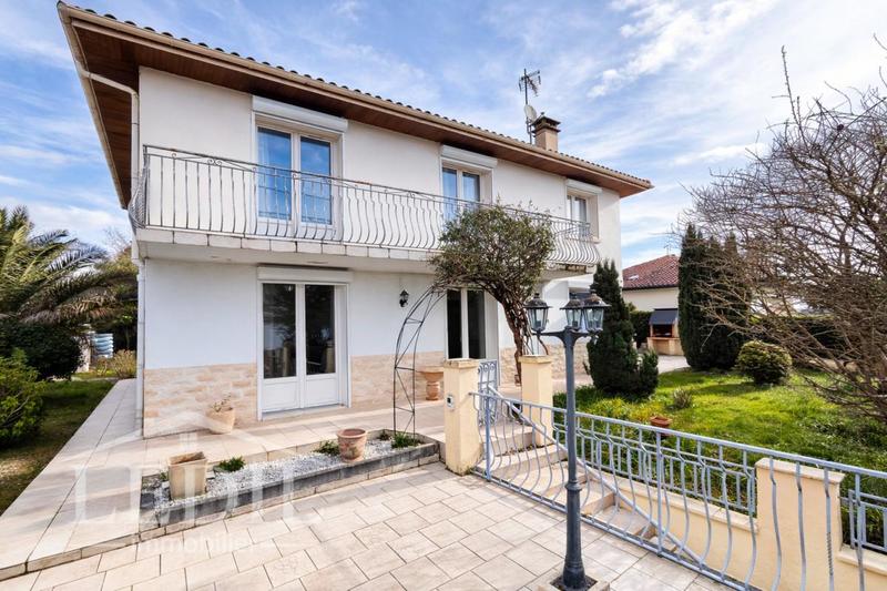 Maison - 150 m² - 5 pièces