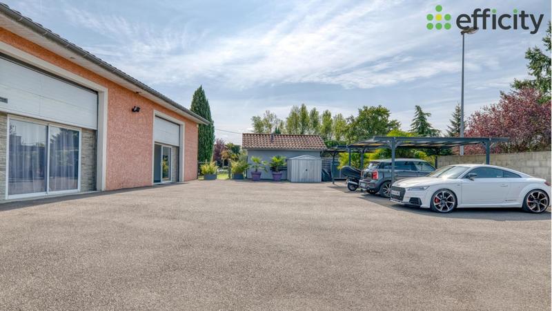 Maison - 264 m² - 8 pièces