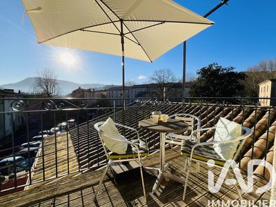 Appartement - 85 m² - 3 pièces