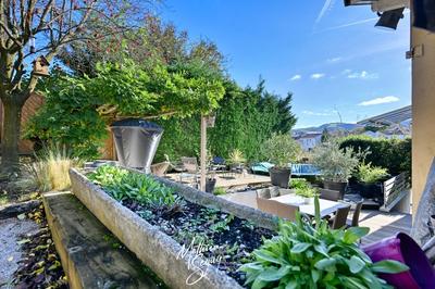 Maison - 107 m² - 5 pièces