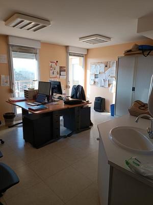 Bureau - 240 m² - 11 pièces