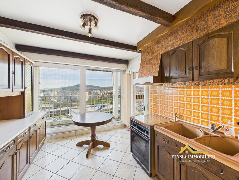 Appartement - 94 m² - 4 pièces