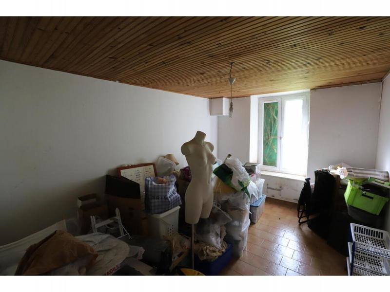 Maison - 206 m² - 14 pièces