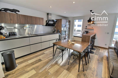 Appartement - 86 m² - 4 pièces