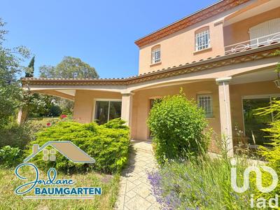 Maison - 166 m² - 7 pièces