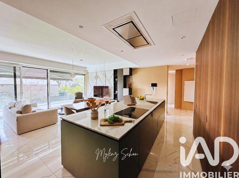 Appartement - 105 m² - 5 pièces