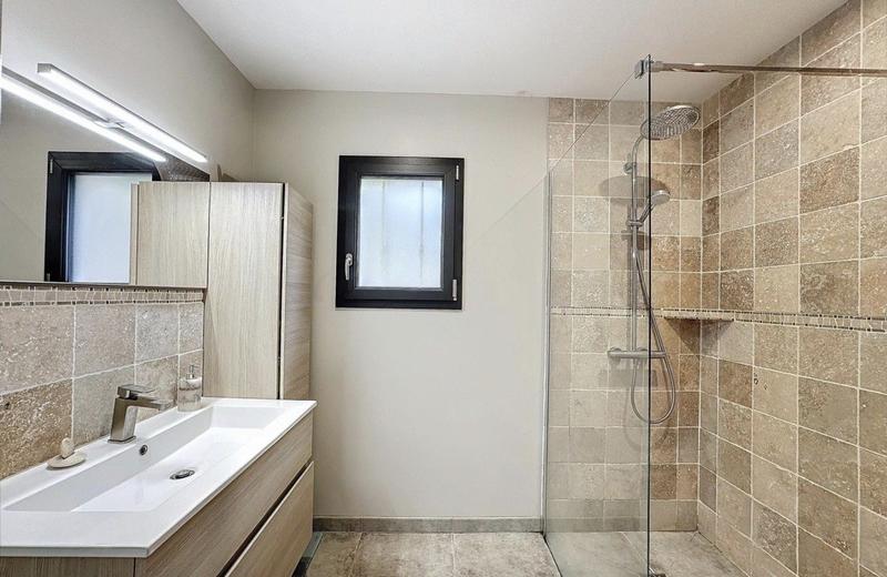 Maison traditionnelle - 156 m² - 7 pièces