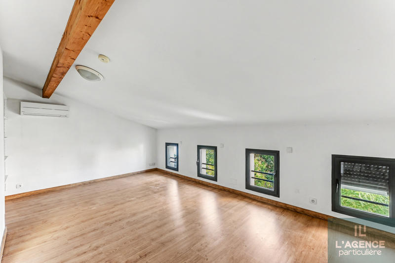 Maison - 166 m² - 6 pièces