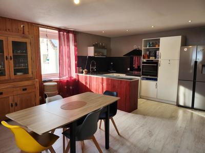 Maison - 312 m² - 9 pièces