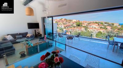 Maison - 210 m² - 5 pièces