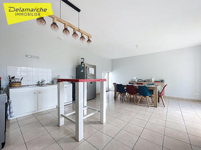 Maison - 216 m² - 9 pièces