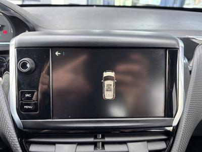 Peugeot 2008 1.2 Puretech 110 s&amp;amp;S Allure