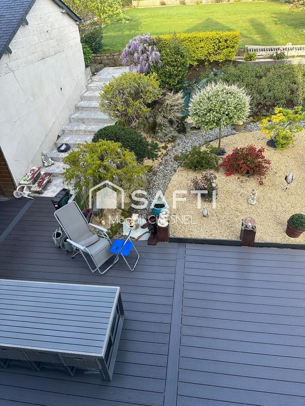 Maison - 195 m² - 9 pièces